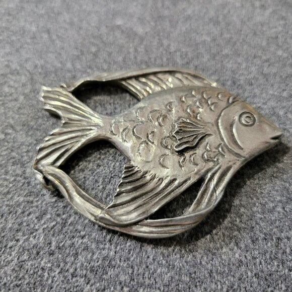 Vintage Silver Fish Large 2.25 Charm Ornament Pendant 1990 Seagull Pewter Canada - Picture 5 of 10